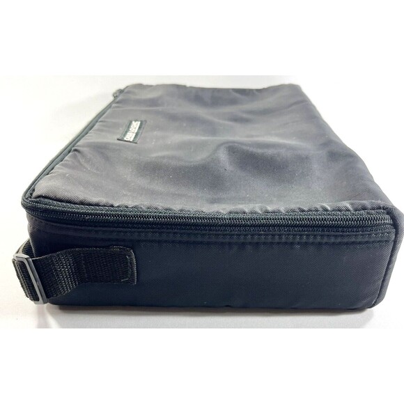 Vintage Case Logic 30 Cassette Tape Black Carrying Case with Adjustable Strap - Picture 7 of 10